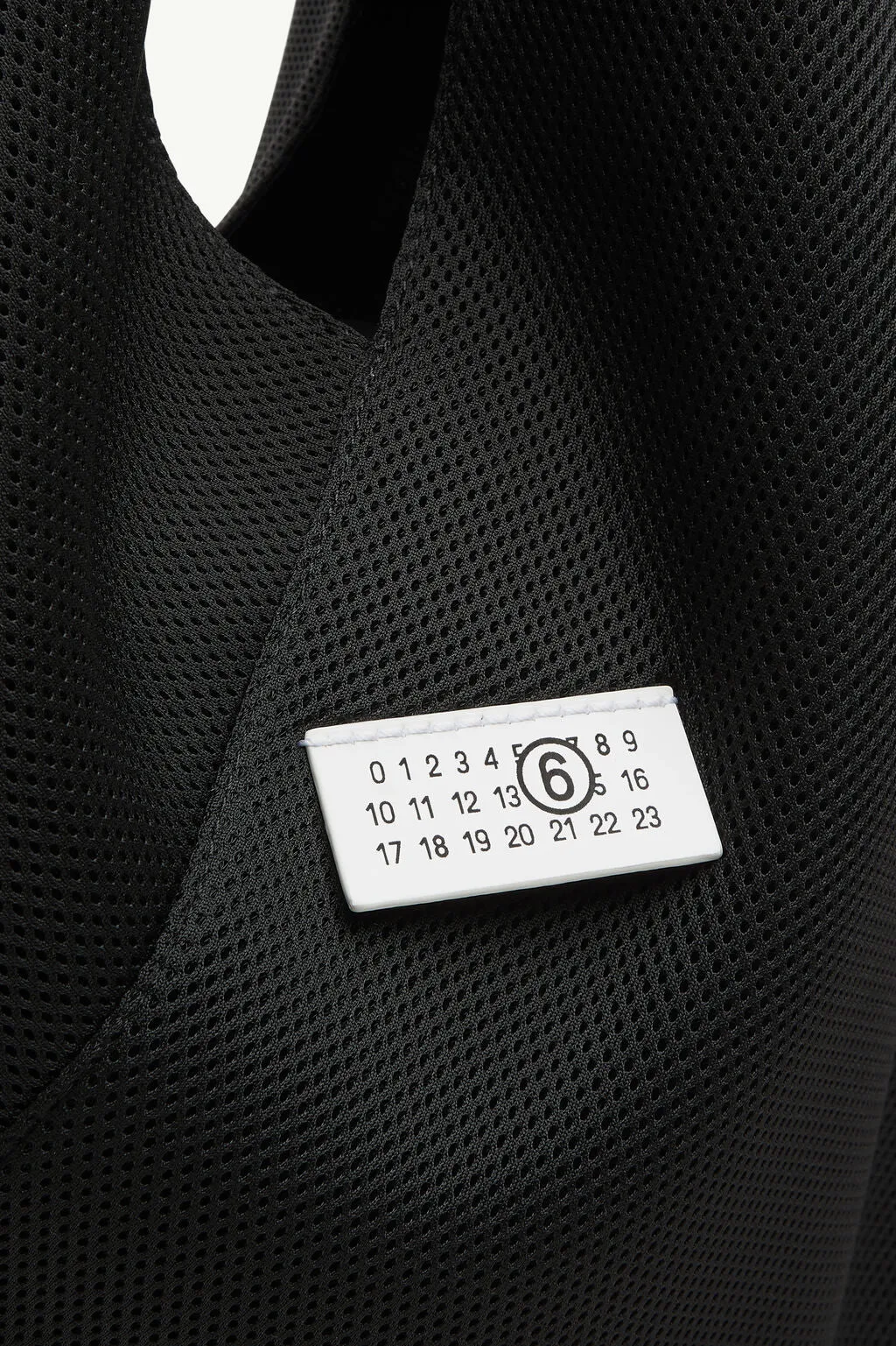 BOLSO JAPANESE NUMERIC MALLA NEGRO
