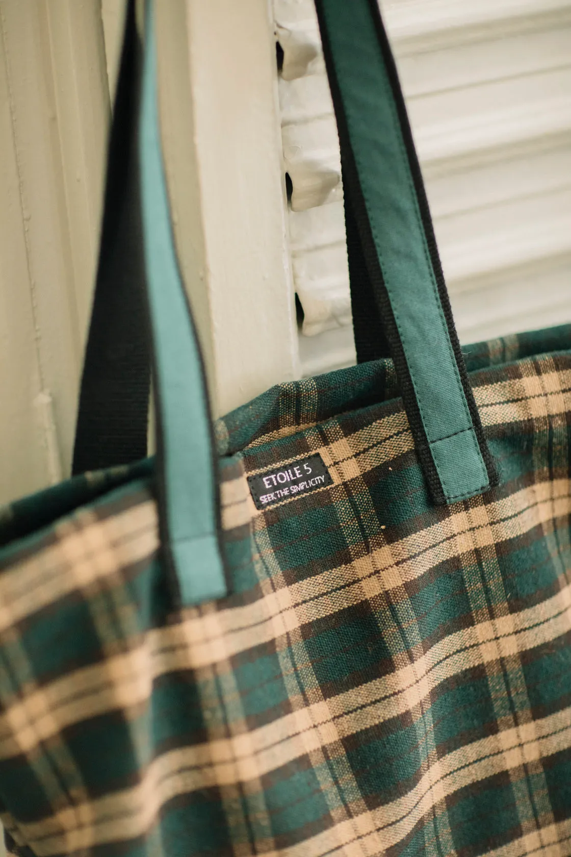 BOLSO SHOPPING DE LANA COTSWOLDS  CUADROS VERDE Y BEIGE