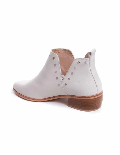 botin wonders  aberturas con tachas