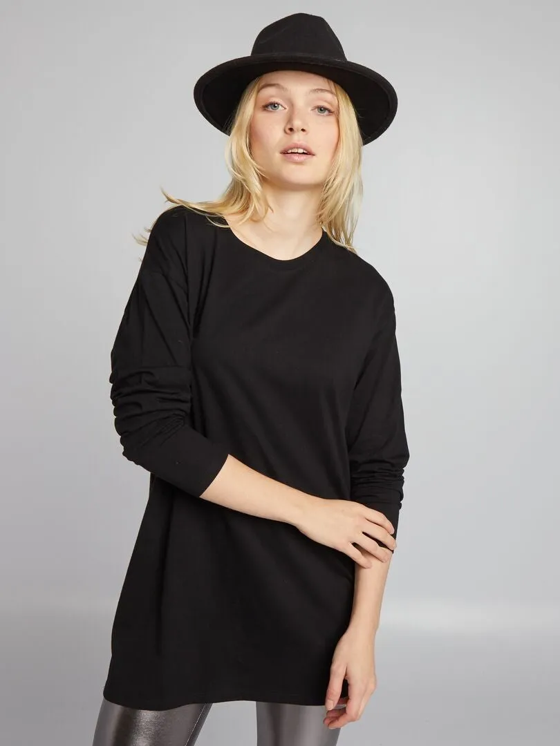 CAMISETA LARGA  NEGRO