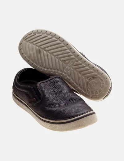 Crocs Zapatilla marrón polipiel