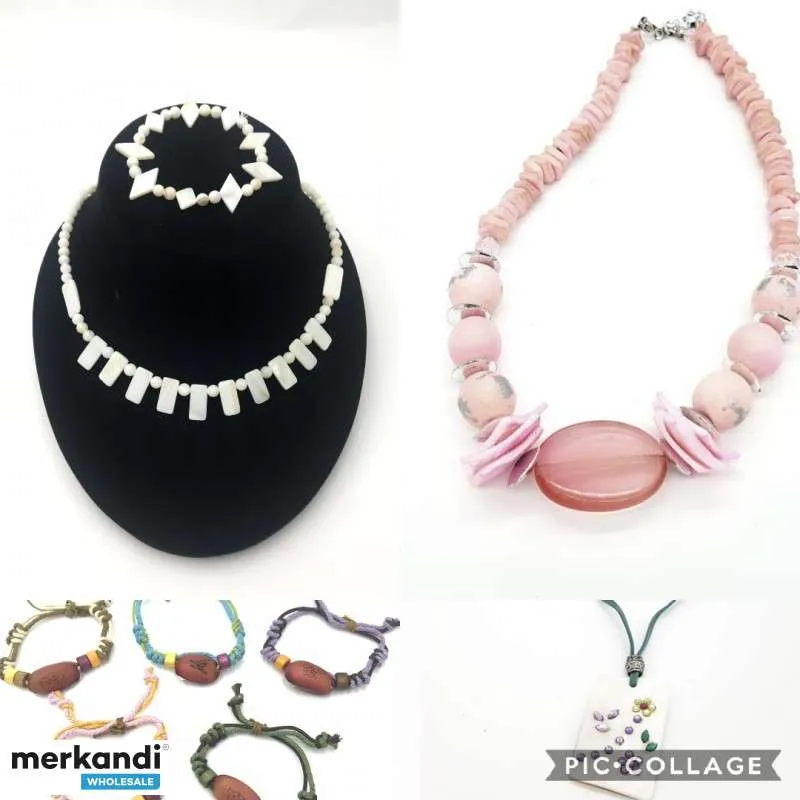 LOTE DE BISUTERíA  ANILLOS, COLLARES, PENDIENTES, PULSERAS Y ACCESORIOS PARA EL PELO  NUEVO STOCK 2023