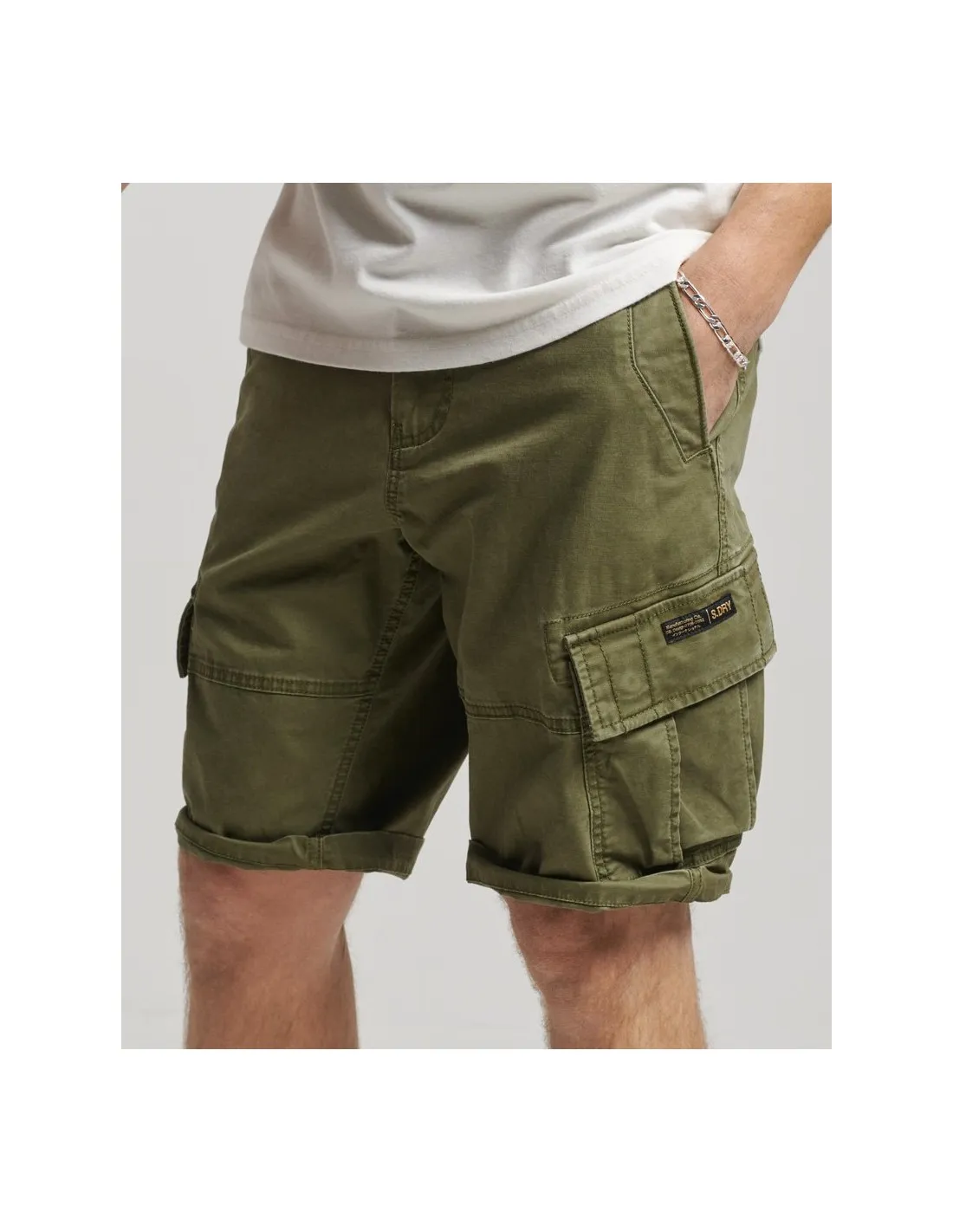 Pantalones cortos cargo de algodón orgánico Core de Superdry
