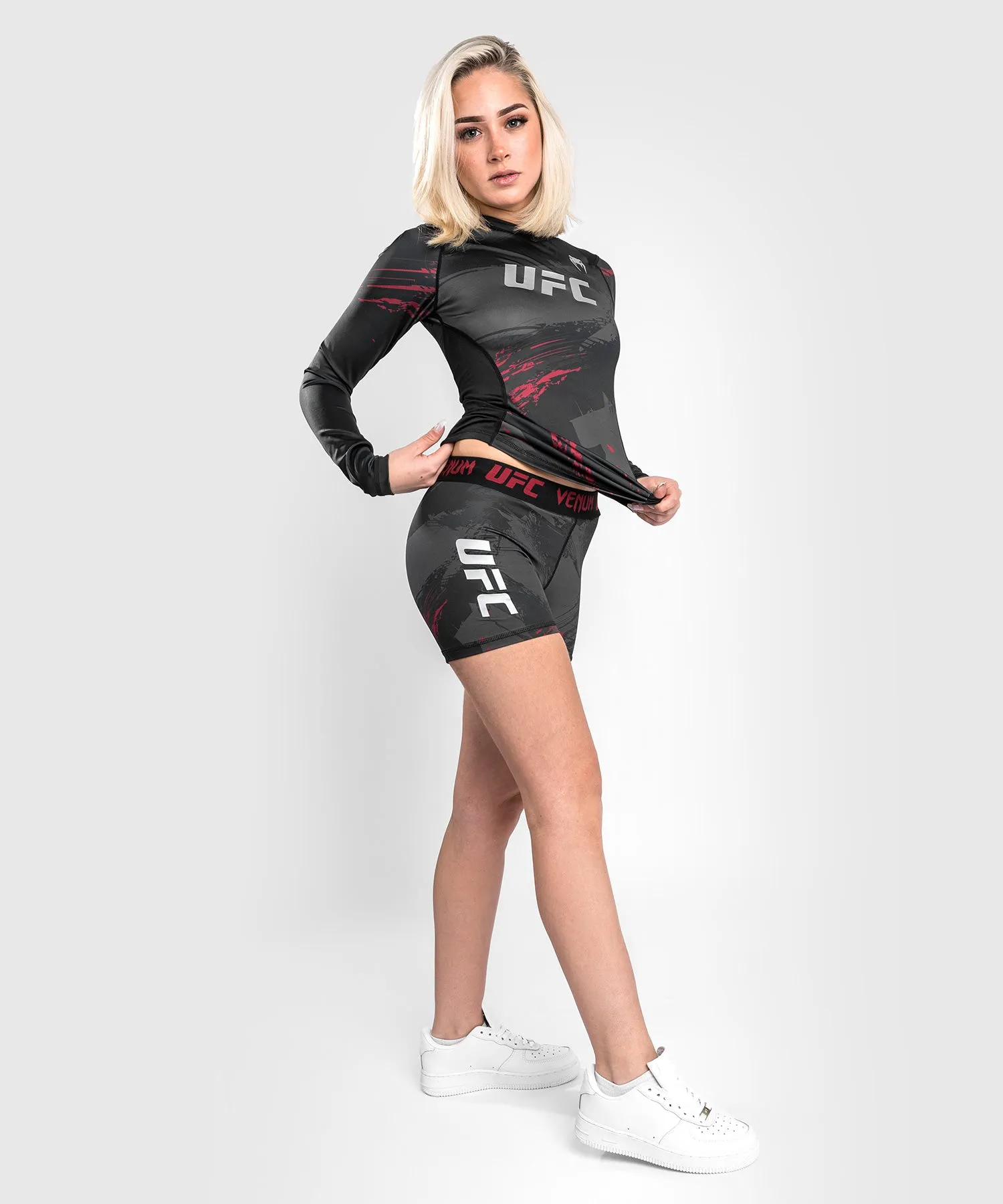 PANTALONES CORTOS UFC VENUM AUTHENTIC FIGHT WEEK 2.0 VALE TUDO  PARA MUJER   NEGRO