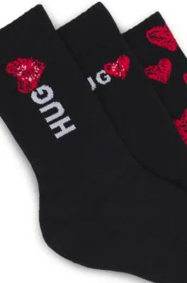 Paquete de tres pares de calcetines cortos con motivos de corazón