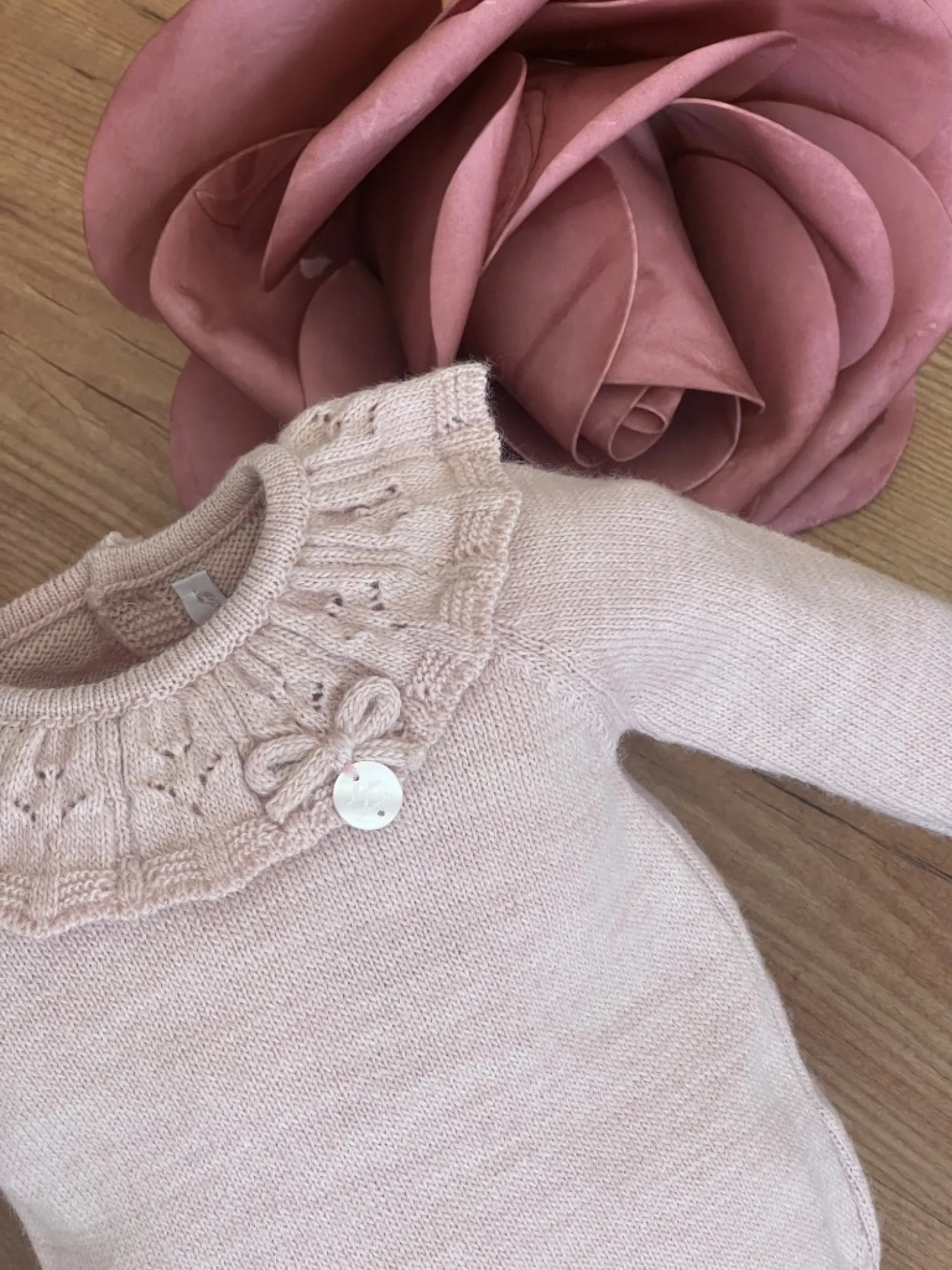 Pelele para niña de punto colección Fleur