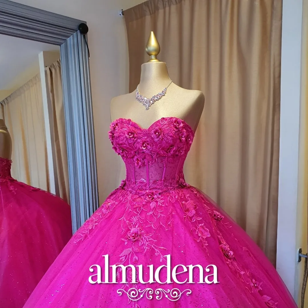 Vestido para Quinceañera Fucsia con Flores