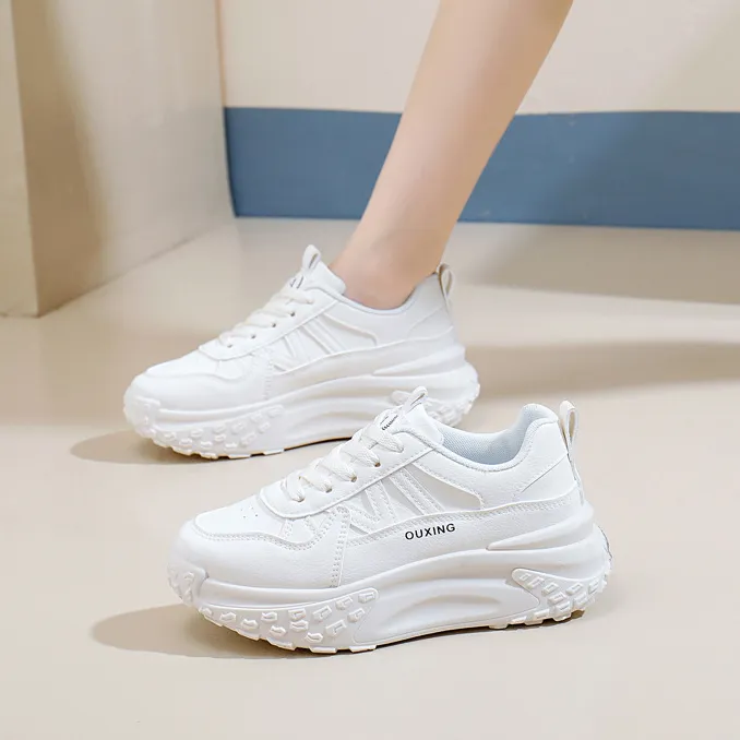 Zapatillas cómodas de suela gruesa