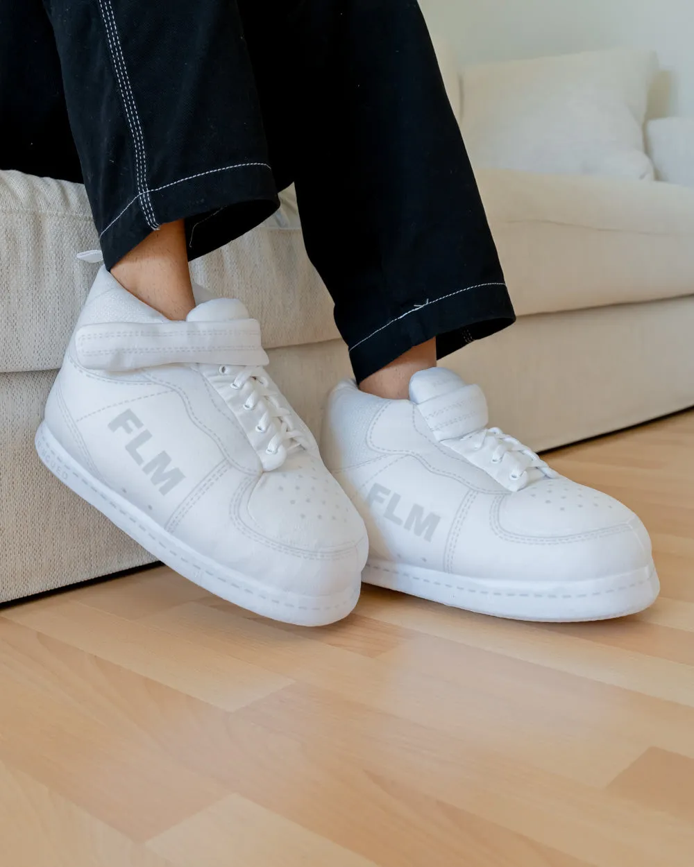 ZAPATILLAS DE ANDAR POR CASA  BRUCE